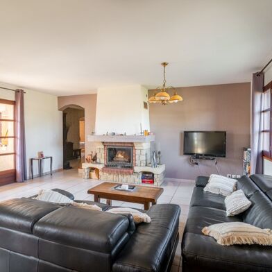 Maison 6 pièces 442260 €