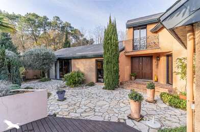 Maison 7 pièces 549900 €