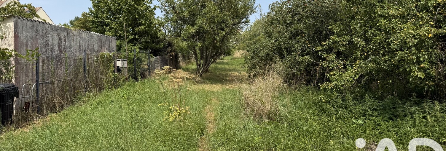 Terrain  1394 m² à vendre à Guérard (77580)