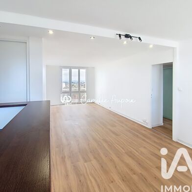 Appartement 4 pièces 250000 €