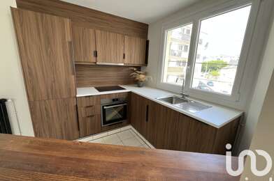 Appartement 3 pièces 240000 €