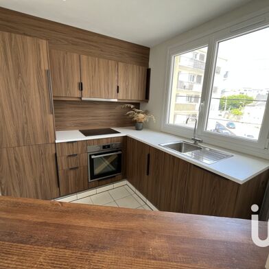 Appartement 3 pièces 240000 €