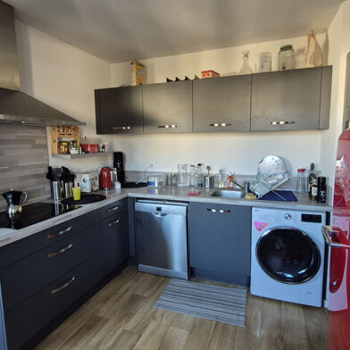 Appartement 3 pièces 840 €