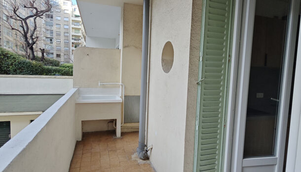 Appartement 2 pièces  à louer Marseille 8eme 13008