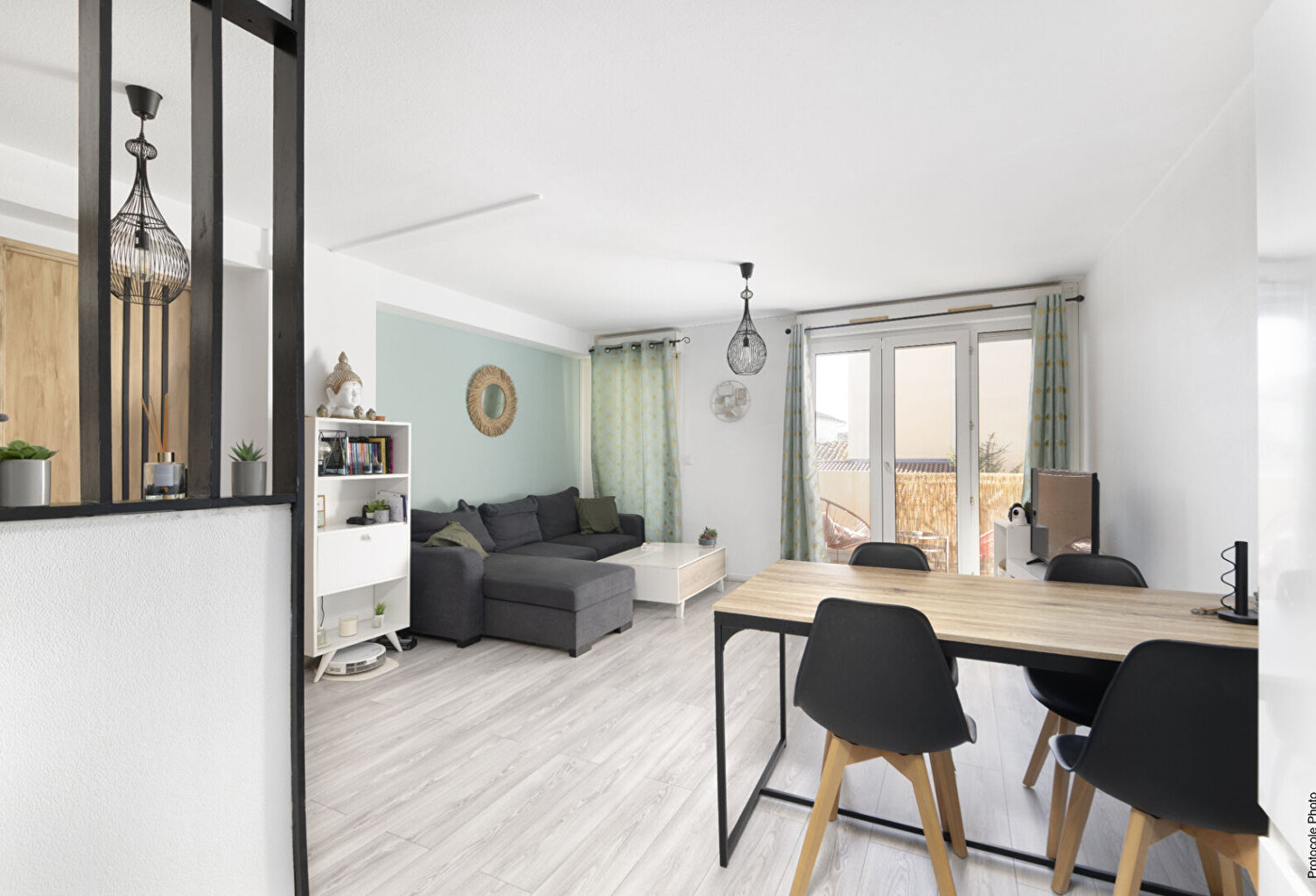 BEAU T2- 45M²- En plein centre d' AUCAMVILLE — photo 1
