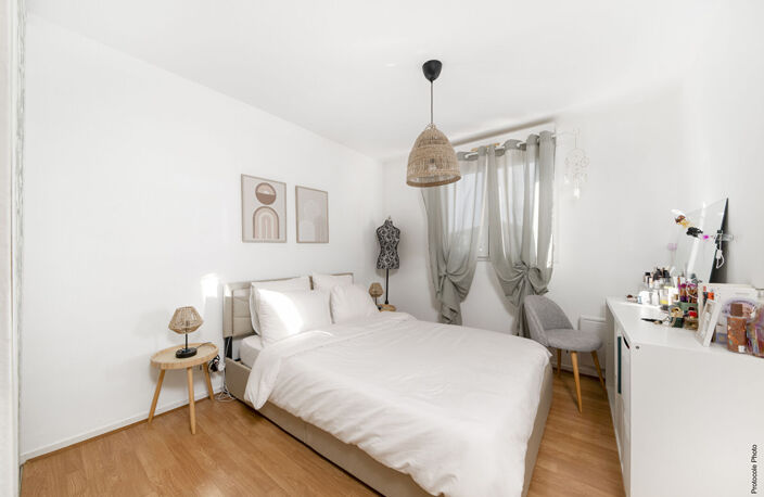 BEAU T2- 45M²- En plein centre d' AUCAMVILLE — photo 4