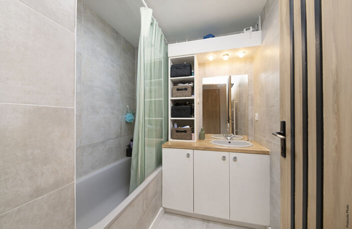 BEAU T2- 45M²- En plein centre d' AUCAMVILLE — photo 5