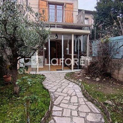 Maison 3 pièces 1052 €