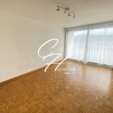 Appartement 2 pièces 750 €