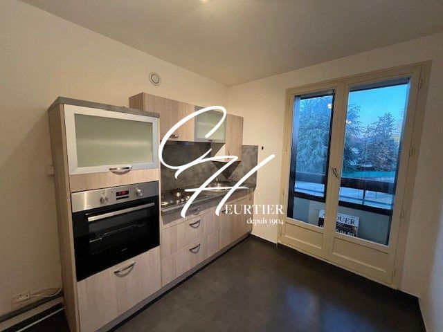 Appartement  T3 à louer Rives 38140