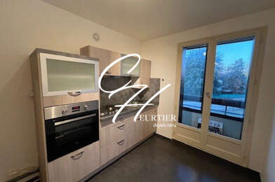 Appartement 3 pièces 895 €