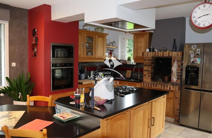 À vendre chez Christelle Mesnage immobilier : Axe Dinan-Lamb — photo 2