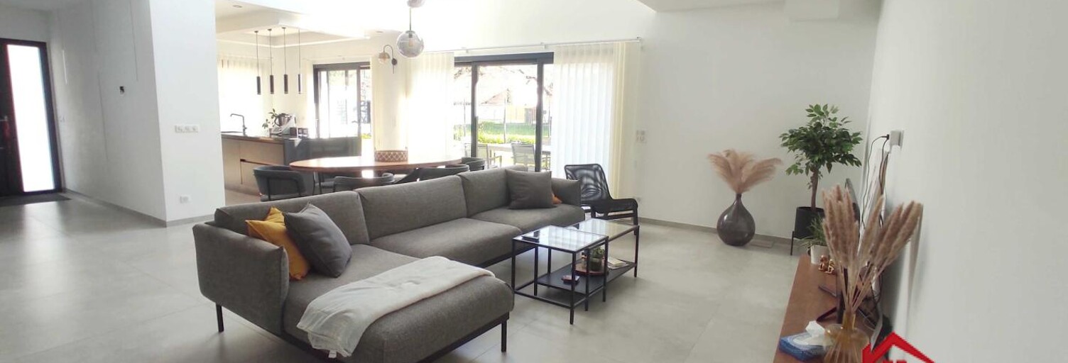 Maison 5 Pièces 178 m² à vendre à Izernore (01580)