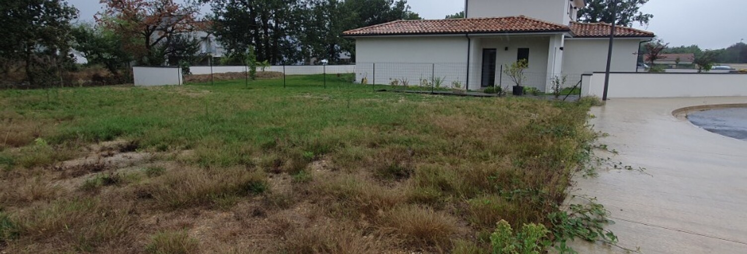 Terrain  935 m² à vendre à Ambarès-et-Lagrave (33440)