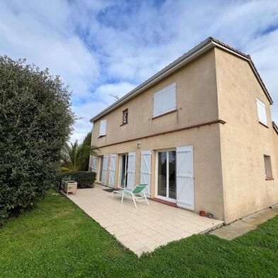 Maison 5 pièces 1400 €