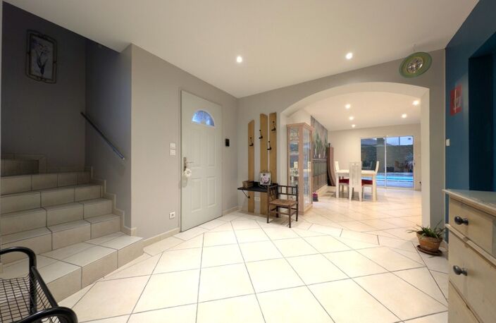 Maison à vendre 8 pièces COMMELLE VERNAY (42) — photo 3