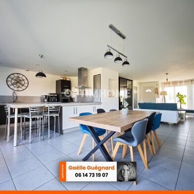 Maison 6 pièces 308275 €