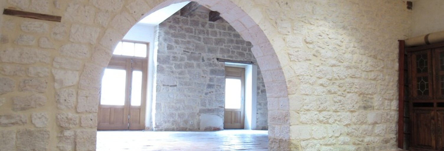 Maison 9 Pièces 223 m² à vendre à Castelnau-de-Montmiral (81140)