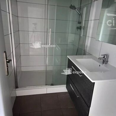 Appartement 3 pièces 757 €