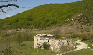 Maison 19 Pièces 450 m² à vendre à Montjoyer (26230)