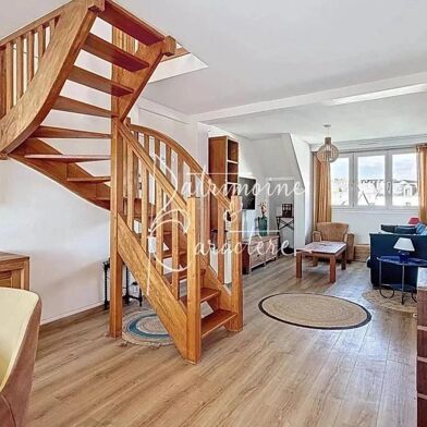 Appartement 4 pièces 359100 €