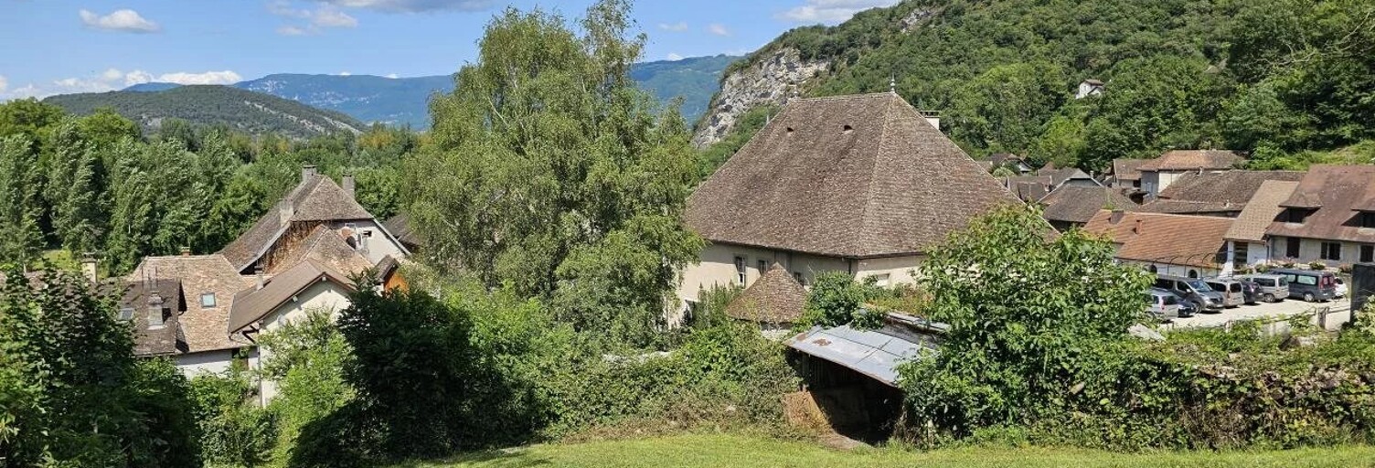 Terrain  597 m² à vendre à Chanaz (73310)