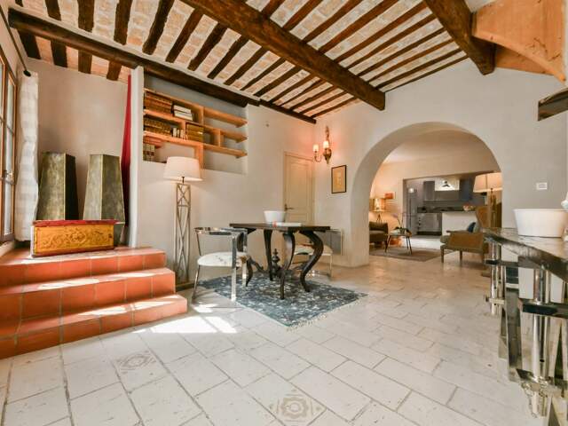 Maison de ville à Uzès — photo du bien