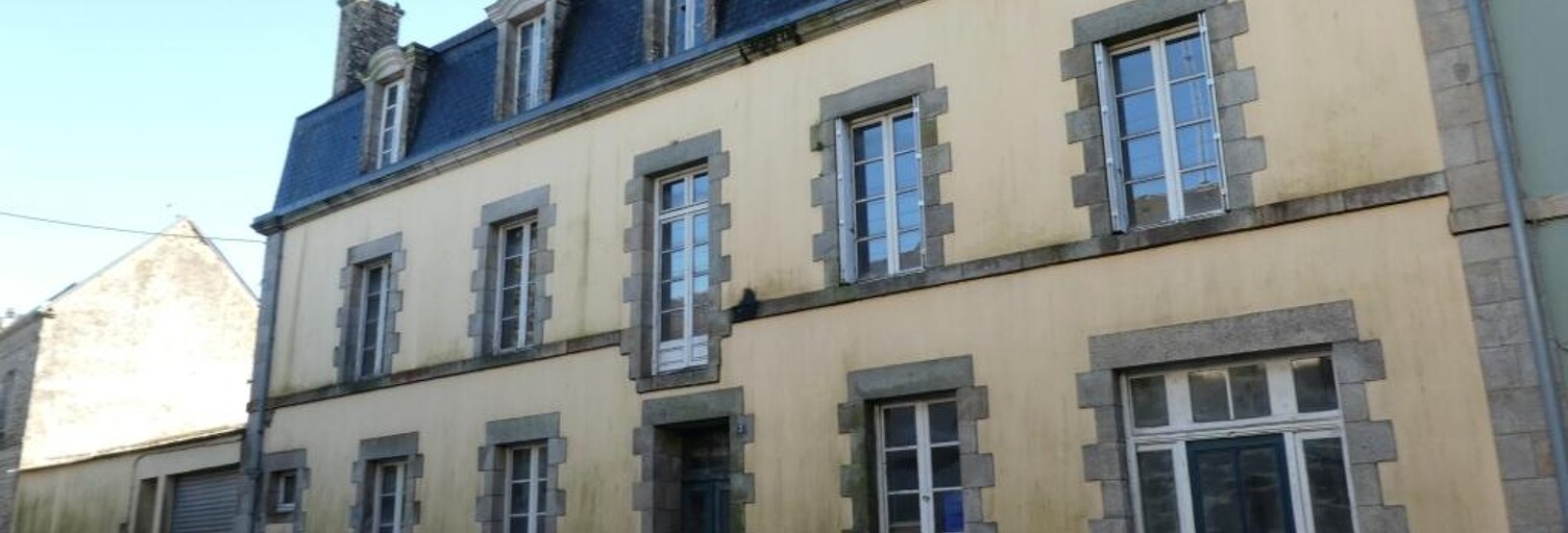 Maison 8 Pièces 300 m² à vendre à Guémené-sur-Scorff (56160)