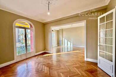 Appartement 6 pièces 3550 €