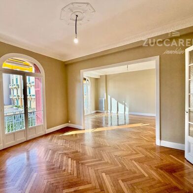 Appartement 6 pièces 3550 €