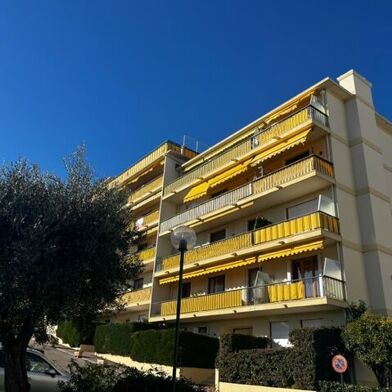 Appartement 2 pièces 880 €