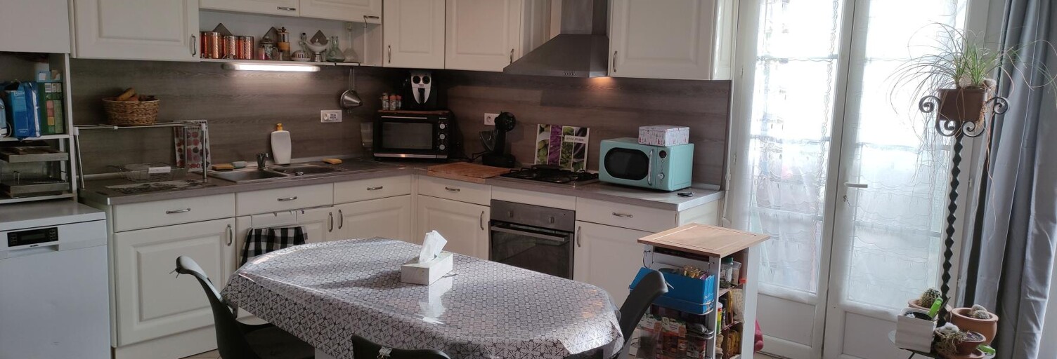 Immeuble  78 m² à vendre à Saintes (17100)