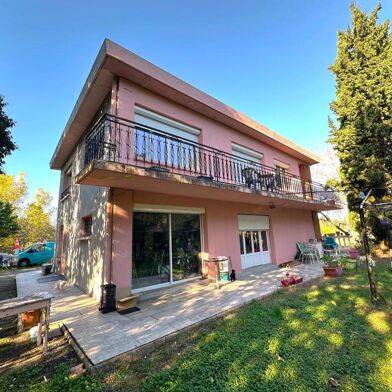 Maison 6 pièces 549000 €