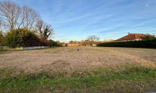 Terrain  2470 m² à vendre à Trie-sur-Baïse (65220)