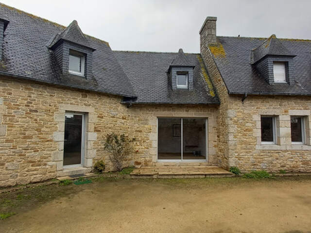 Maison en pierres CLEDER (29) — photo du bien