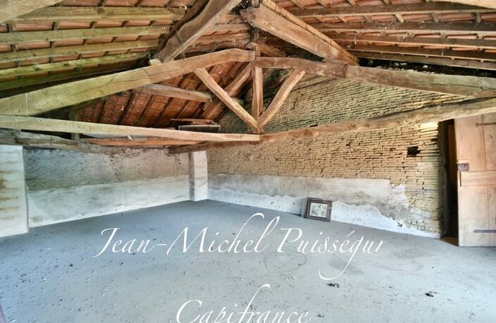 Dpt Haute Garonne (31), à vendre SAINT GAUDENS Immeuble à rénover de 220m2 Terrain 3300m2 — photo 5