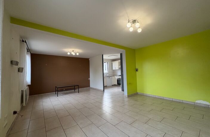 Bazemont centre – Ensemble immobilier 160 m² + dépendances – 6 pièces — photo 4