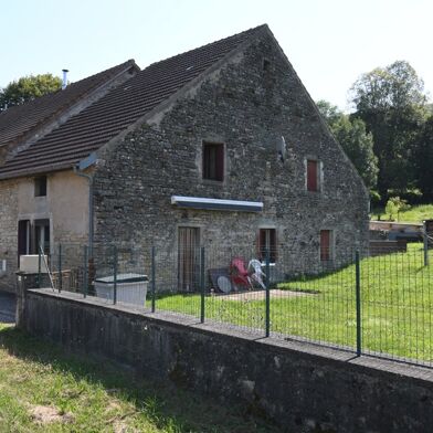 Maison 5 pièces 67636 €