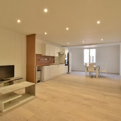 Immeuble  394000 €