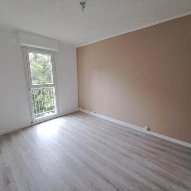 Maison 4 pièces 1050 €