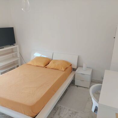 Appartement 1 pièces 650 €