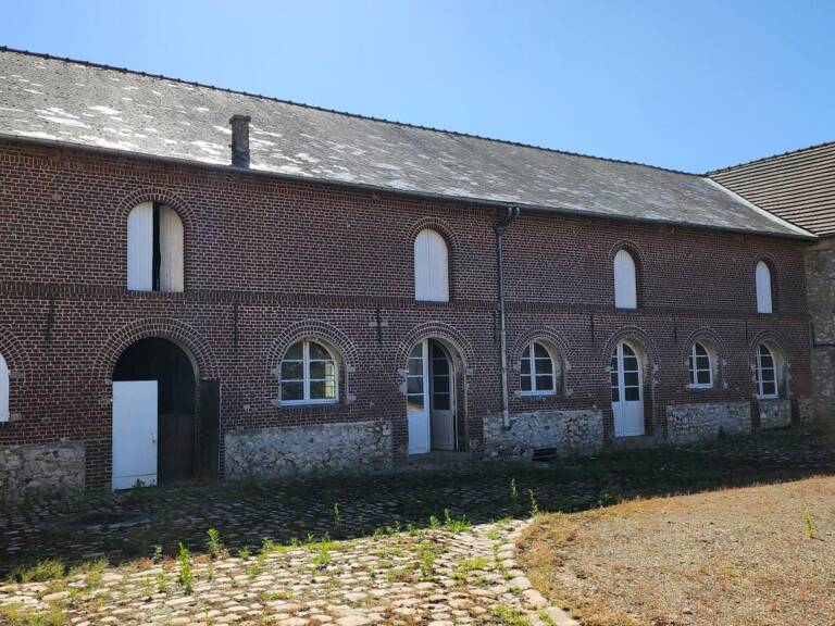 CHEVREVILLE (60) - Grange en pierre à aménager 489m² — photo 1