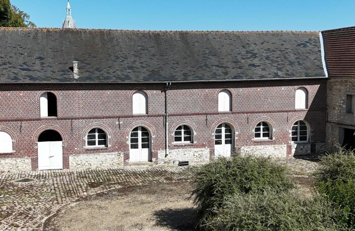 CHEVREVILLE (60) - Grange en pierre à aménager 489m² — photo 2