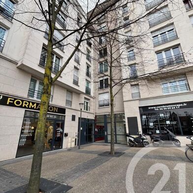 Appartement 1 pièces 780 €