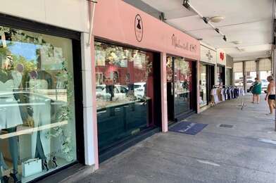 Commerce  53000 €
