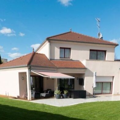Maison 5 pièces 690000 €