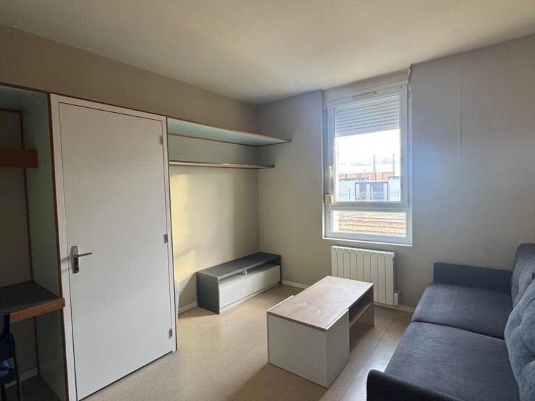 Appartement F1 à proximité de l'Université — photo 1