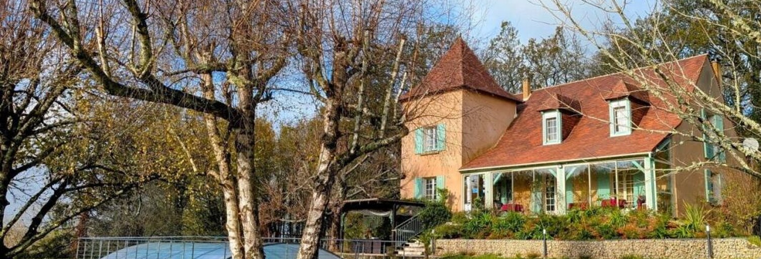 Maison 9 Pièces 200 m² à vendre à Saint-Cyprien (24220)