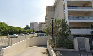 Garage   m² à louer à Miramas (13140)