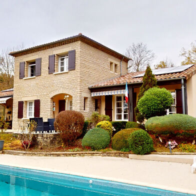 Maison 6 pièces 549900 €